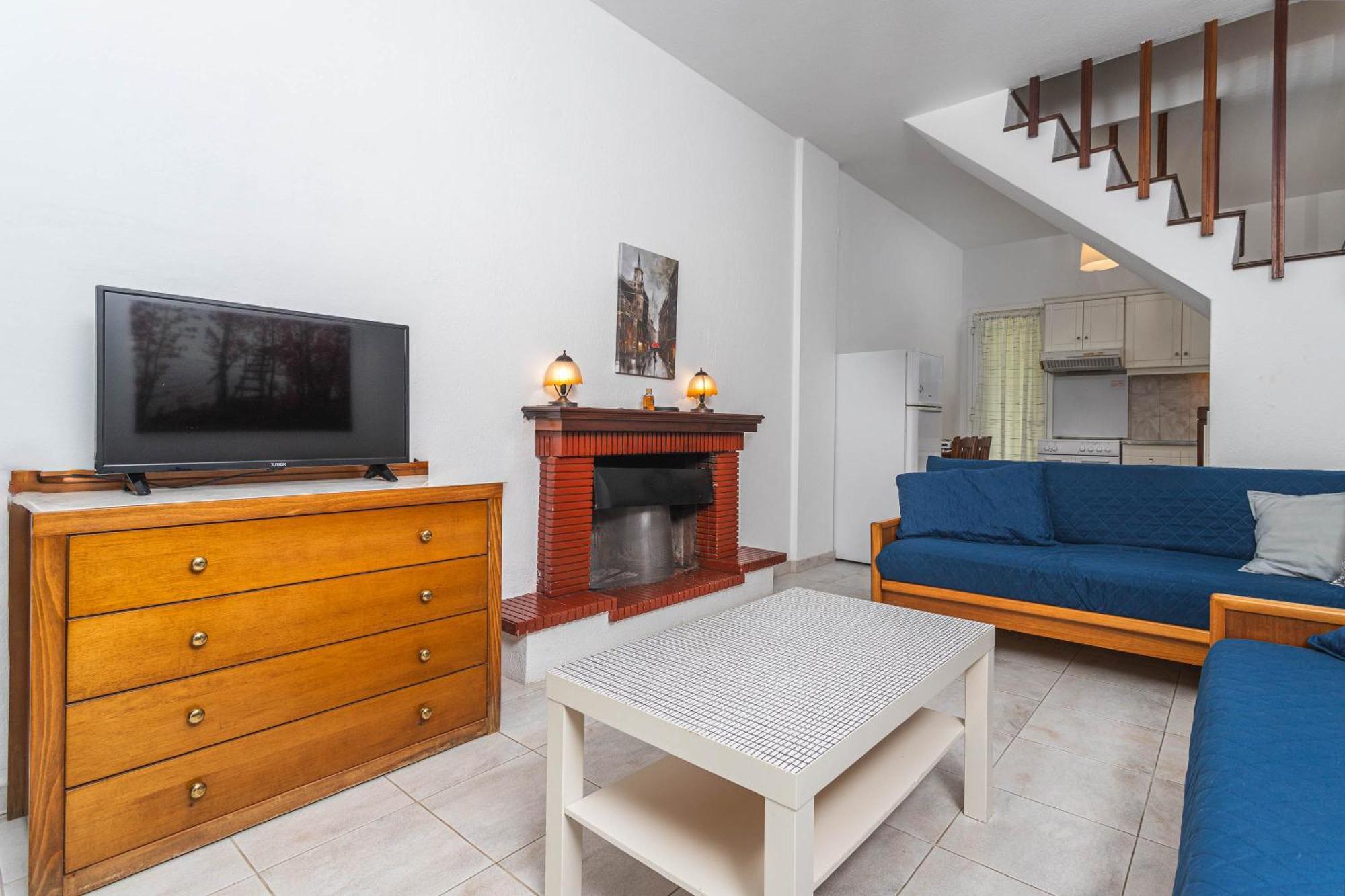 Mola Kalyva Suites *