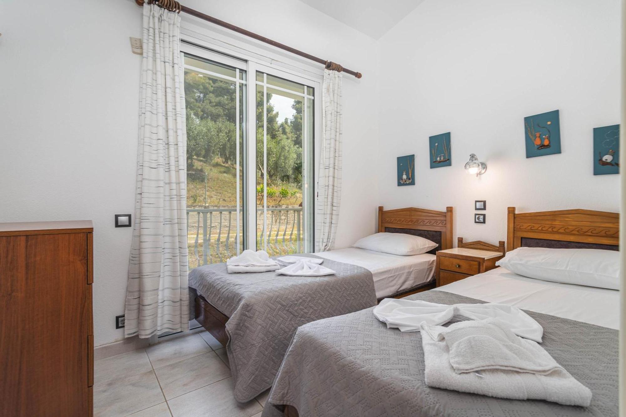 Mola Kalyva Suites Mola Kaliva