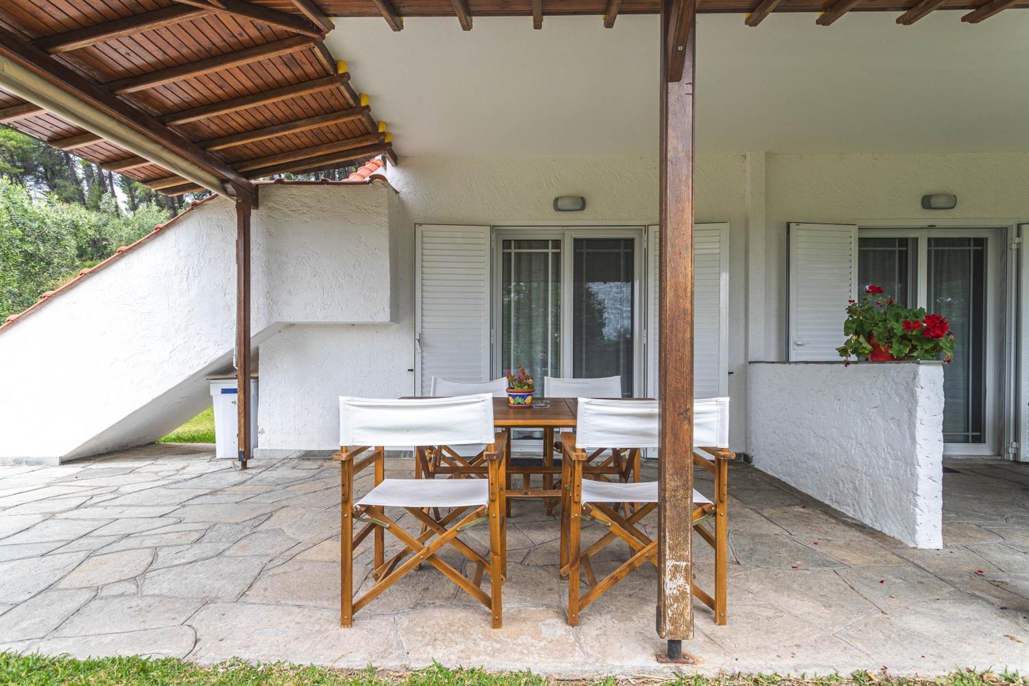Mola Kalyva Suites Holiday home